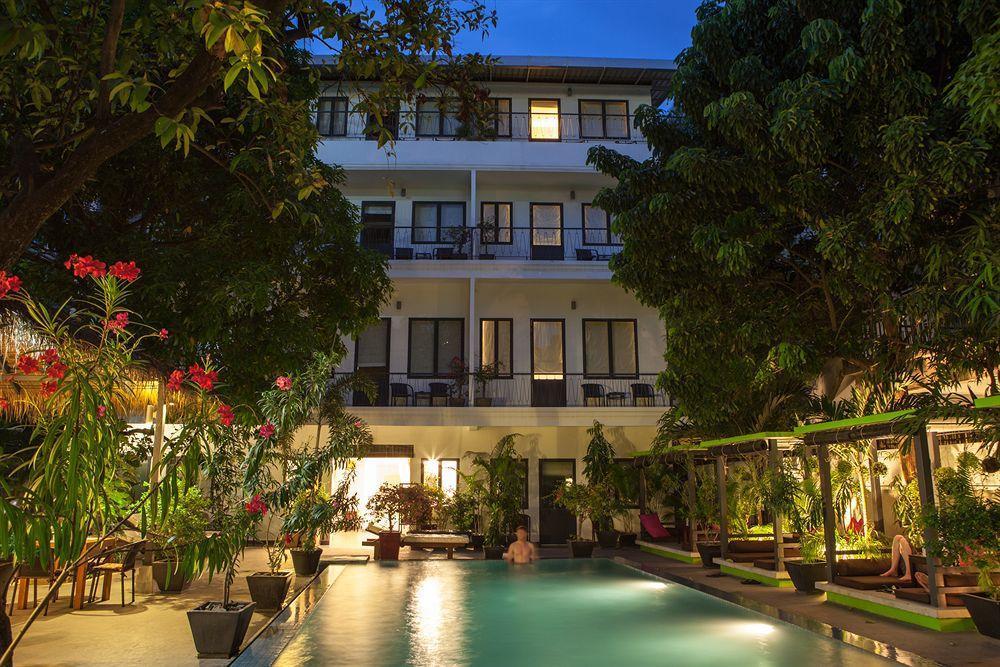 Hotel The 252 Phnom Penh Esterno foto